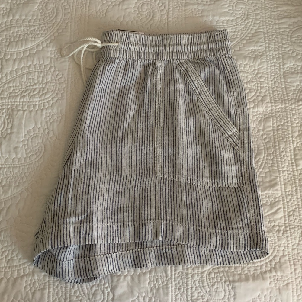 NWT St. John’s Bay Linen Shorts